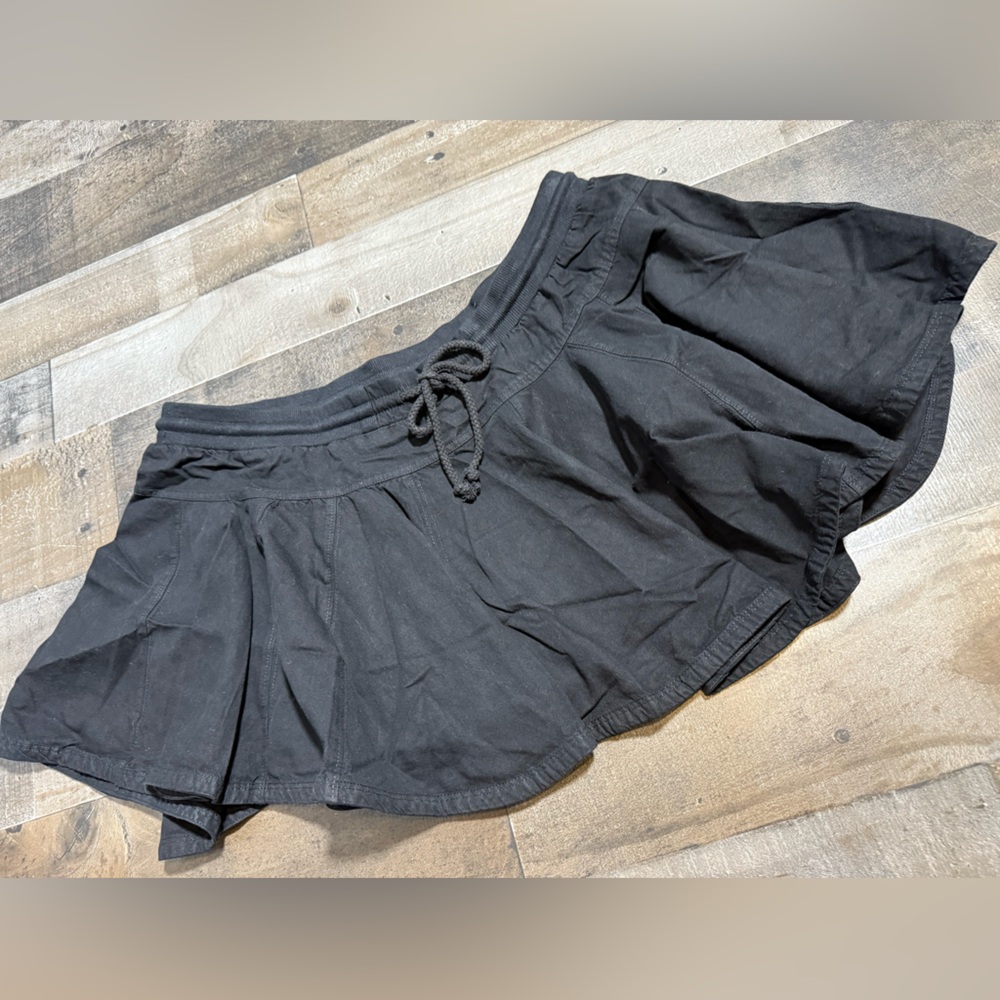 NWT Anthropologie Daily Practice Athletic‎ Mini Skirt- Large